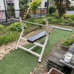 ボディメーカー　ベンチプレス台の画像