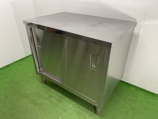 業務用　ステンレス　作業台　調理台　スライド扉　店舗　飲食店　W９００ｘＤ６００ｘH８００ｍｍ