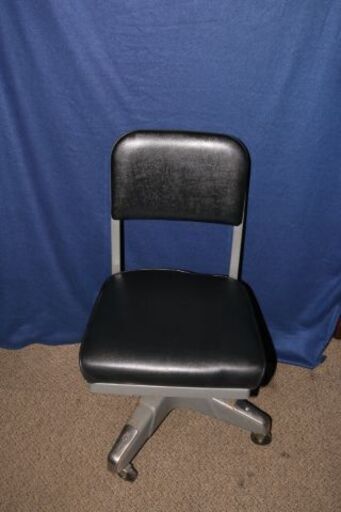 USビンテージチェア US 工業用 チェア 椅子 ビンテージ 肘付き 肘なし 1脚12，000円