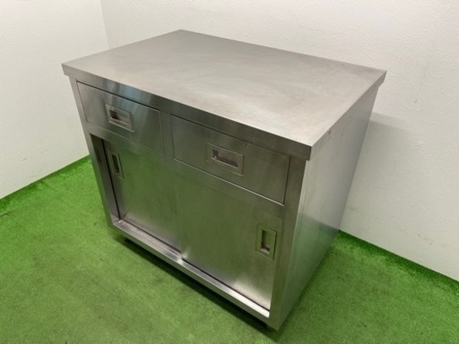 業務用　ステンレス　作業台　調理台　引き出し　スライド扉　店舗　厨房　W９００ｘＤ６００ｘＨ８５０ｍｍ