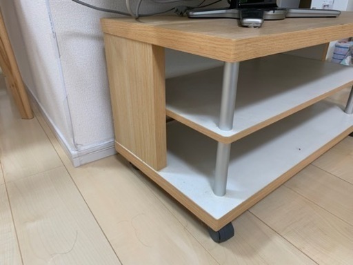 テレビ台　2000円