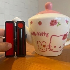 ハローキティ　ティーポット　陶器の画像