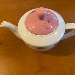 ハローキティ　ティーポット　陶器の画像