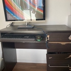 pcテーブル　机の画像