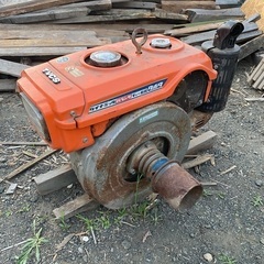 クボタ　E8 ディーゼルエンジン