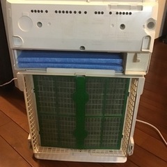 【引取り限定】空気清浄機　ACM75Hの画像