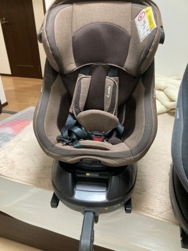 双子大歓迎　チャイルドシート2台