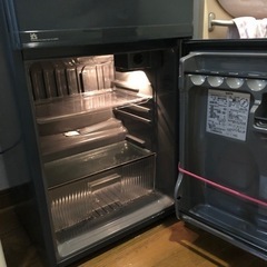 (お取引き中)冷蔵庫、無料で譲りますの画像