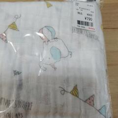 【引渡予定有】ガーゼケット ＆ ガーゼハンカチ（日本製）GAP袖レースベビーボディスーツ ベビー用 赤ちゃん用の画像