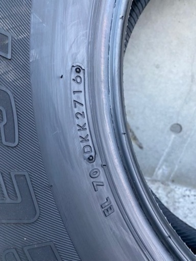 夏タイヤ　265/70R17