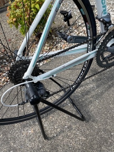 ビアンキ　Bianchi クラリス　ペダルは105 2016年式 44サイズ