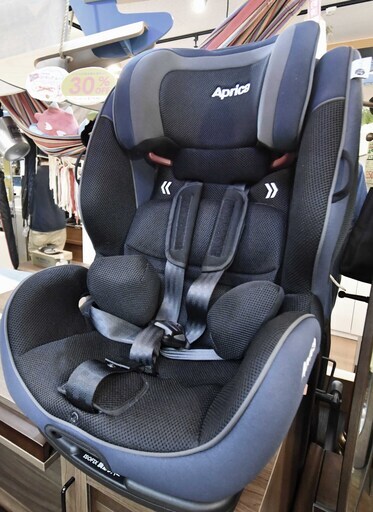 ●とっても綺麗●『ISOFIX』アップリカ フォームフィット AB チャイルドシート　中古品