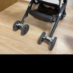 ベビーカーPOCKIT 折りたたみ可能なコンパクトベビーカーの画像