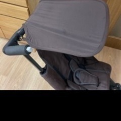 ベビーカーPOCKIT 折りたたみ可能なコンパクトベビーカーの画像