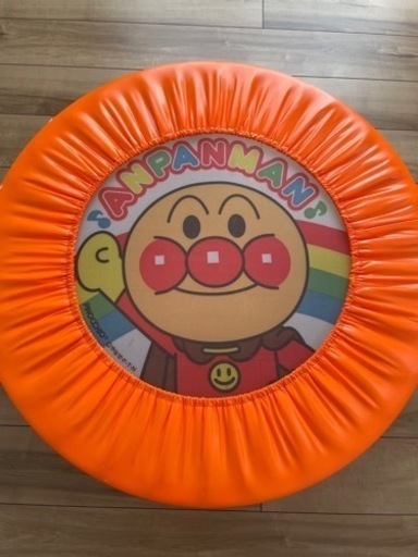 アンパンマン　トランポリン