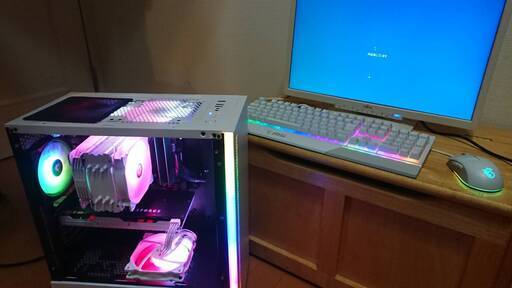 フルセット！白い 自作ゲーミングPC 快適【新品中古パーツ構成】