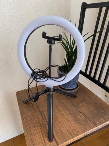 エレコム ELECOM DE-L03BK [LEDリングライト 3色調光 10段階調整 USB-A給電 26cm]