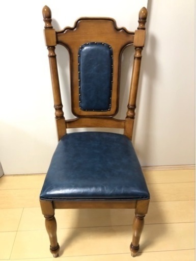 牛革張りダイニングチェア