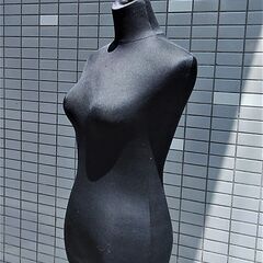 婦人ニット張ボディ　黒　中古　服飾・デザイン学校の学生さんにお薦めの画像