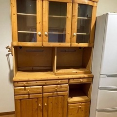 【決定】アメリカンカントリー家具 食器棚 あげますの画像