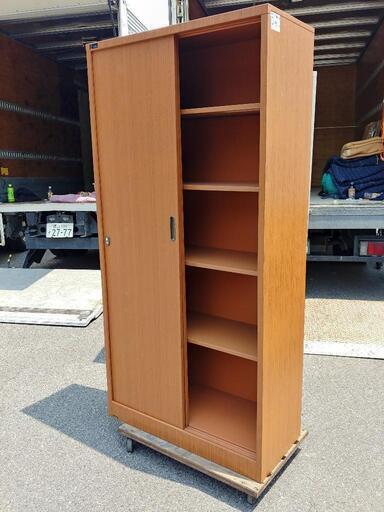 (今なら値引き交渉可能)スライド式書庫　倉庫　変わったデザイン。