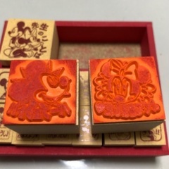 ディズニーご褒美スタンプ　木製　2個usedの画像