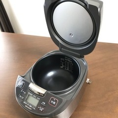 SHARP 炊飯器　2020年製の画像