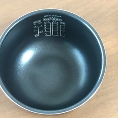 SHARP 炊飯器　2020年製の画像