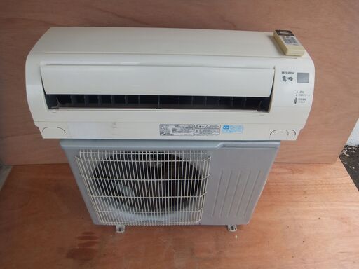 三菱エアコン２．２K冷暖房　6畳～8畳用　２０１３年製　３万円