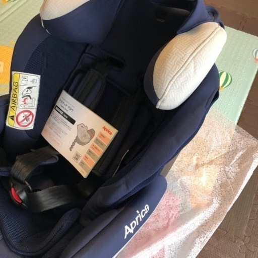 アップリカ　チャイルドシート　フラディアグロウ