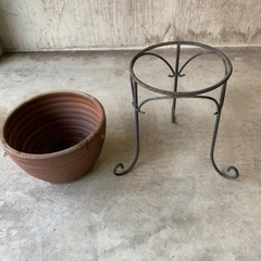 植木鉢（陶器）&フラワースタンドの画像