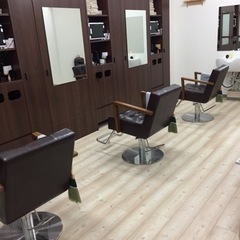 ●1000円カットスタッフ募集中●の画像