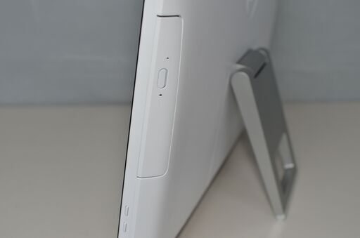中古一体型パソコン 最新Windows11+office DELL INSPIRON 20-3052 Pentium-J3710/大容