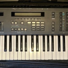YAMAHA V50