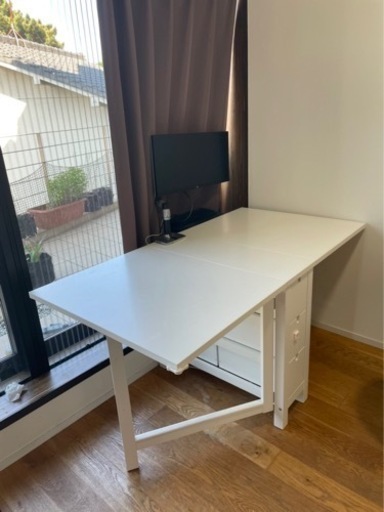 IKEAノールデン折りたたみ机