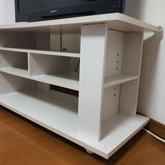 至急（２８・29/5までに）！アイリスオーヤマテレビ台15００円！の画像