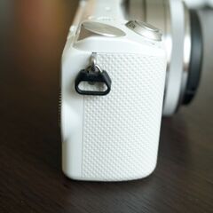 07/23値下げ【ミラーレスカメラ】SONY NEX-5R、SEL16F28、オマケ付きの画像