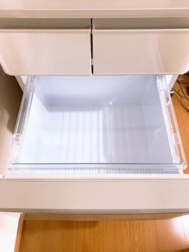 2020年製SHARP両開き冷蔵庫 美品 プラズマクラスター付き お譲りします。
