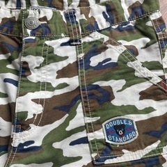 【7月18日まで】中古　ダブルビー　迷彩柄パンツ　150cmの画像