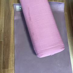 suriaヨガマット　yogaworksボルスターの画像
