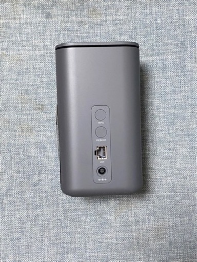 新品！簡単設置のdocomo5G対応ホームルーター