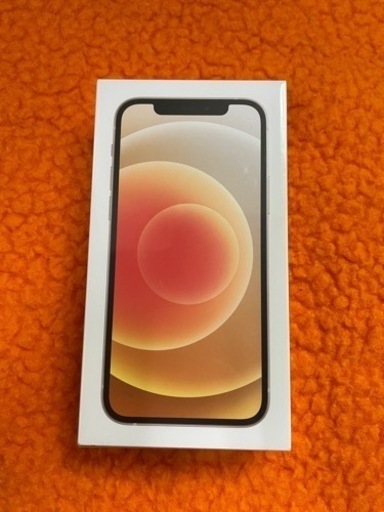 iphone12 64GB ホワイト　ドコモMGHP3J/A