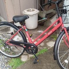 お取引中。美品、三段変速、オートLED、26インチ自転車。