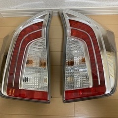 30プリウス 後期テール 美品 純正 取付サポート