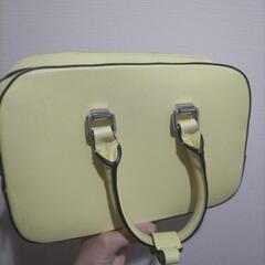 ハンドバック黄色
