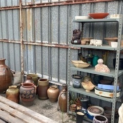 10/8(日)9時 植木鉢・華器・火鉢・ガーデニング用品など多数をセール価格で販売しますの画像