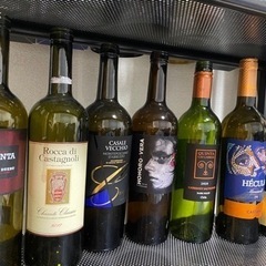 ウイスキー等のボトル箱の画像