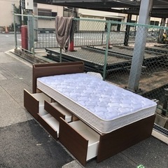 ??大阪市内配達組み立て無料??美品セミダブルベッド⁉?⭕️保証付き