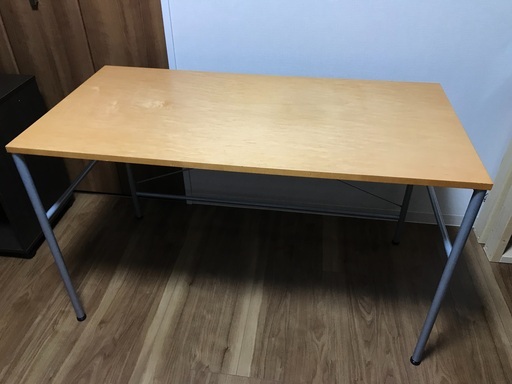 木製デスク　スチールパイプ足