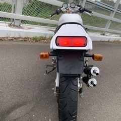 R1-Zの画像